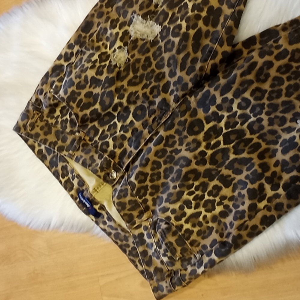 Host Pick!!!  Denim 24/7 Leopard Distressed Ankle Jeans-#1387+